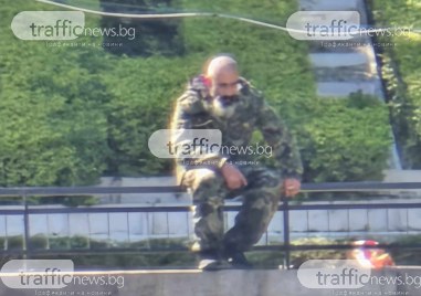 Ето го мъжа, който заплаши, че ще се самоубие, като скочи от площадката над Тунела