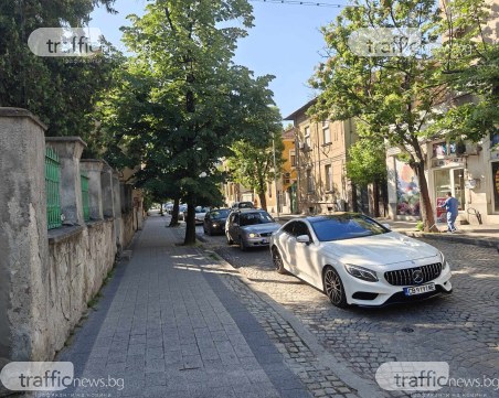 Огромни тапи се образуват в центъра на Пловдив след затварянето на бул. „Цар Борис III - Обединител