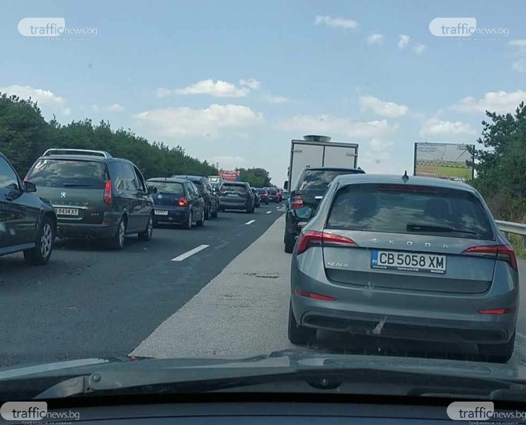 Катастрофа с линейка предизвика километрично задръстване на магистрала Тракия, съобщи