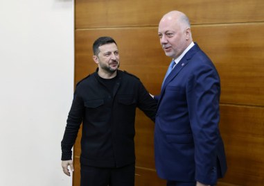 Желязков към Зеленски: България продължава да подкрепя усилията на Украйна за установяването на справедлив и траен мир