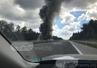 Пожар избухна в автобус движещ се по автомагистрала Тракия в