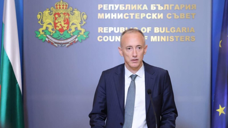 МОН сформира щаб заради проблемите с транспорта и предстоящите матури