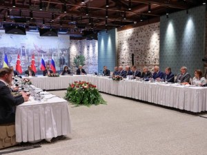Киев разкри част от исканията на Русия при преговорите в Истанбул