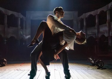 Унгарската публика отново изпрати трупата на Пловдивския драматичен театър с