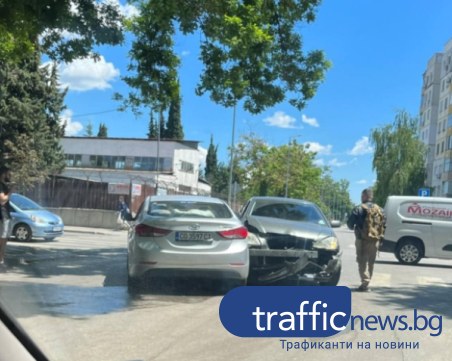 Поредна тежка катастрофа на кръстовище в Каменица