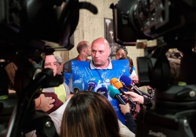 Иван Кирилов: В 19 часа ще излезем с решение за край на блокадата на градския транспорт