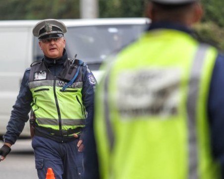 Четирима водачи са задържани в полицейските управления на Пещера и Пазарджик