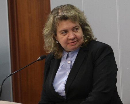 Киселова: Действията на Радев няма да се отразят на конвергентния доклад за Еврозоната
