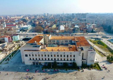 Разкъсана облачност в Пловдив днес, температурите плахо се вдигат