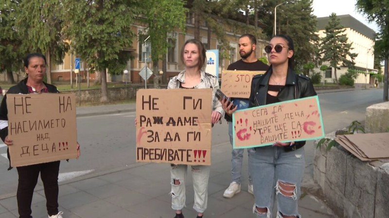 Боят с бухалки в училище в Бяла Слатина: Причината е клип с момиче, качен в социалната мрежа