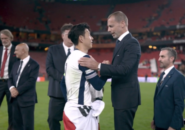 Капитанът на Тотнъм Хюн Мин Сон бе сред футболистите които останаха