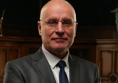 Управителят на БНБ: Докато не бъде обявен конвергентният доклад, никой не знае отговора
