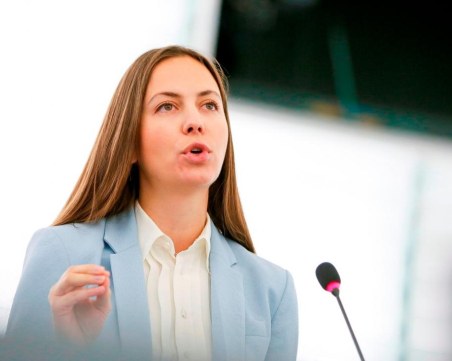 Определиха Ева Майдел за докладчик на ЕП за готовността на България за еврозоната