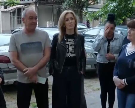 Псувни и побоища в Кючука: Семейство тормози цял жилищен блок