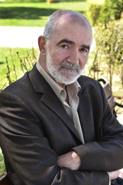 Журналистът, редактор и дългогодишен програмен директор на издателство Хермес Валентин