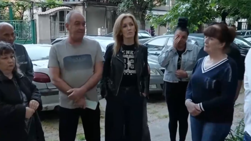 Псувни и побоища в Кючука: Семейство тормози цял жилищен блок