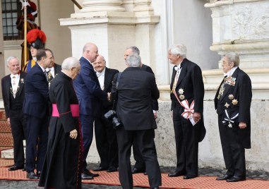 Започна аудиенцията на Росен Желязков при папа Лъв XIV