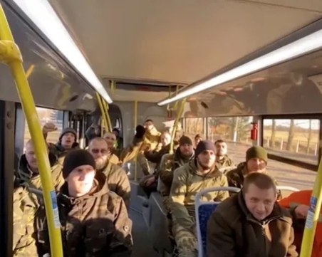 Тръмп: Осъществи се мащабна размяна на военнопленници между Русия и Украйна