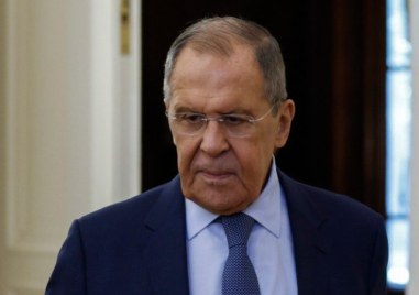 Лавров отхвърля Ватикана като подходящо място за мирни преговори между Русия и Украйна