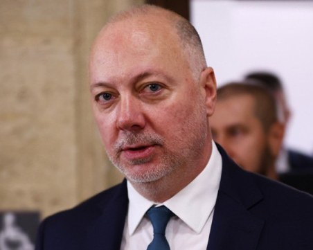 По разпореждане на Желязков: Засилват контрола по пътната отсечка, на която загина Сияна