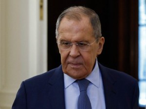 Лавров отхвърля Ватикана като подходящо място за мирни преговори между Русия и Украйна