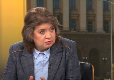 Киселова: КС със своя акт ще сложи край на спора за референдума