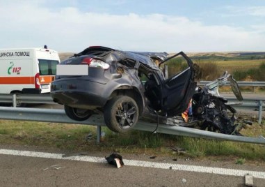 Трима души са загинали, 28 са ранени при 20 катастрофи през изминалото денонощие