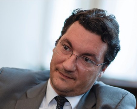 Зарков: Не мисля, че президентът нарочно закрепи тази власт, но това направи на практика