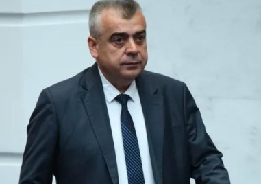 Заместник председателят на Народното събрание Хайри Садъков и избран за председател