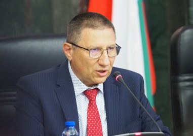 И ф главен прокурор Броислав Сафаров събра прокурори и полицаи заради