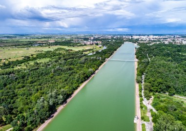Слънчево и топло време в Пловдив, градусите се вдигат
