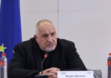 Аз съм се снимал с Пеевски заедно с Кирил Петков