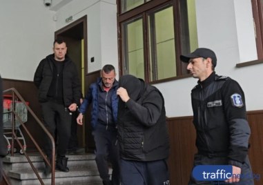 Повдигнаха обвинения на контрабандистите на цигари за милиони край Пловдив