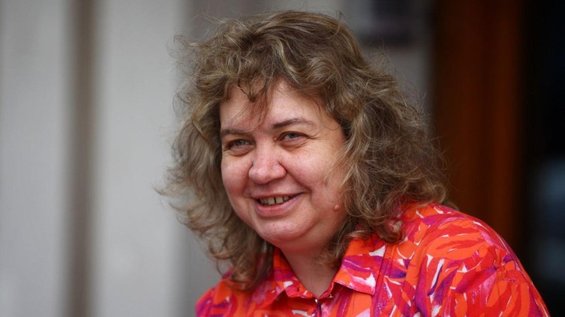 Киселова отрече да има напрежение между нея и президента