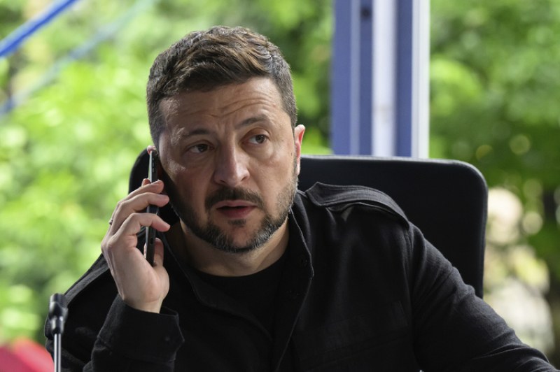 Зеленски: Атаката с дронове срещу Русия е операцията с най-голям обсег, организирана някога от Украйна