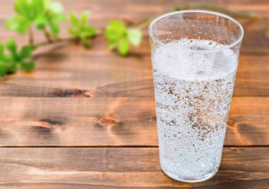 Проучване сочи, че се отслабва с газирана вода
