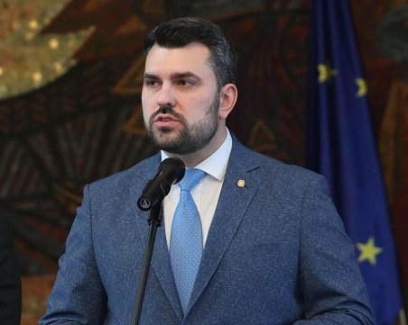 Георг Георгиев заминава за Унгария по покана на Петер Сиярто