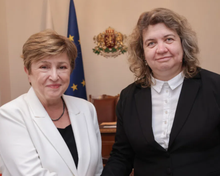 Наталия Киселова се срещна с Кристалина Георгиева