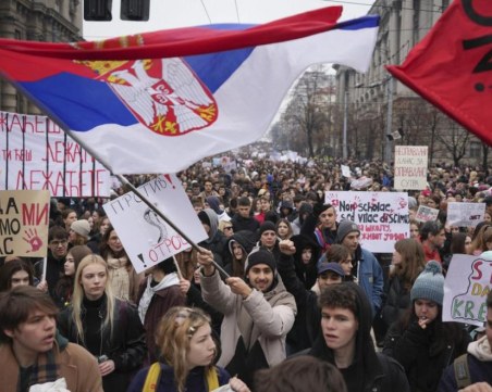 Студентите в Сърбия обявиха, че ще започнат гражданско неподчинение в цялата страна