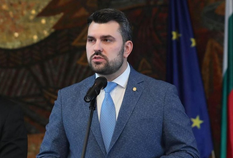 Георг Георгиев заминава за Унгария по покана на Петер Сиярто