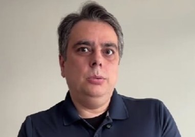Асен Василев за локалите: Набиваме ги лекичко и ги пускаме да си ходят ВИДЕО