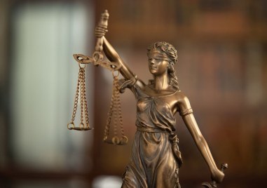 Съдийската колегия образува дисциплинарно производство срещу районния съдия Велизар Костадинов