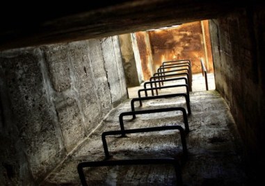 Годните бомбоубежища в цяла България събират едва 70 180 души