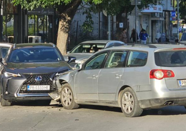 Катастрофа на Пещерско шосе затруднява трафика