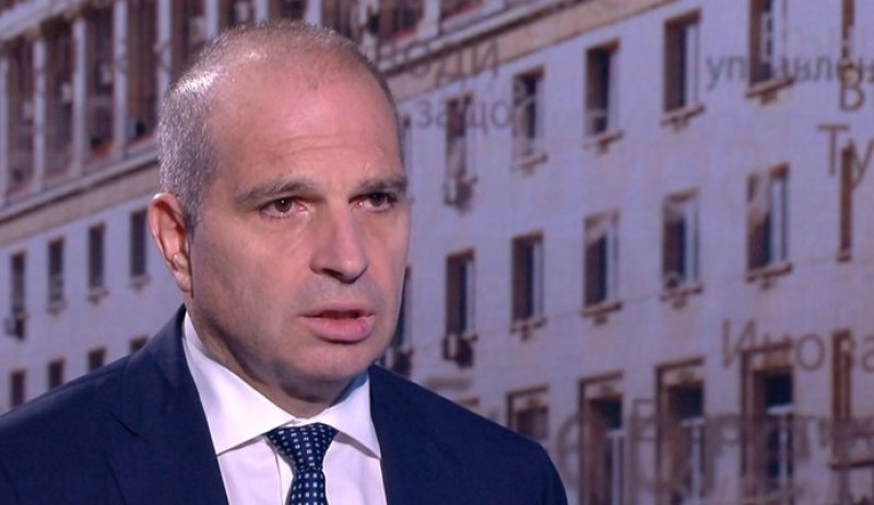 Караджов: Държавата взима мерки срещу войната на пътя