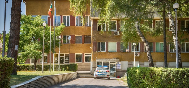 34-годишен задигна 16 килограма медни автомобилни проводници от сервиз във Велинград