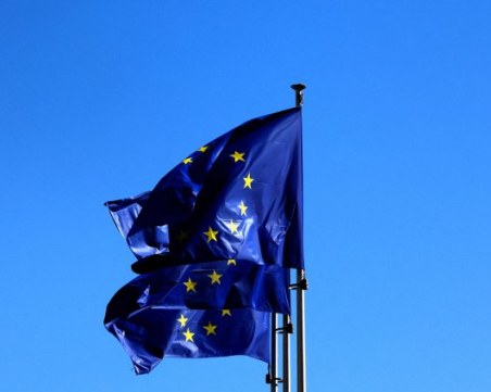 Фон дер Лайен и комисарят по икономиката поздравиха България след положителните доклади