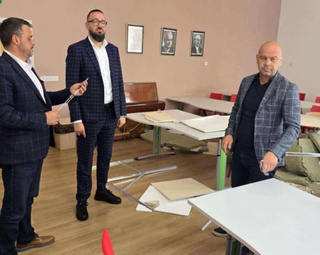 Кметът за ремонта на СУ 