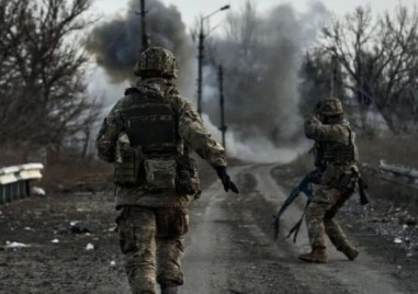 Петима души, сред които и бебе, са убити при руска атака с дронове в Украйна
