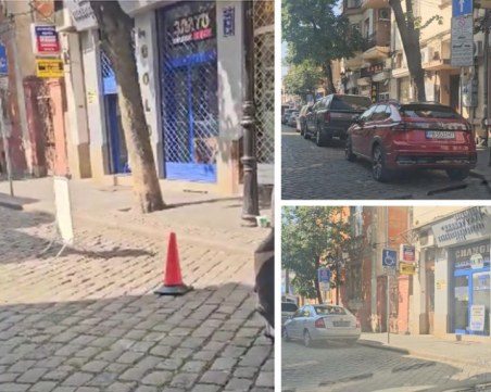 Конусите се завърнаха, глобите – не! Центърът на Пловдив под обсада на паркинг анархията
